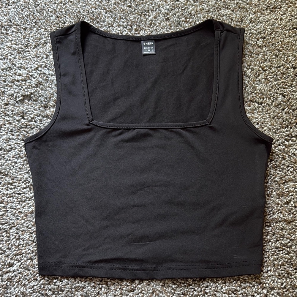 SHEIN Black Square Neck Crop Tank Top